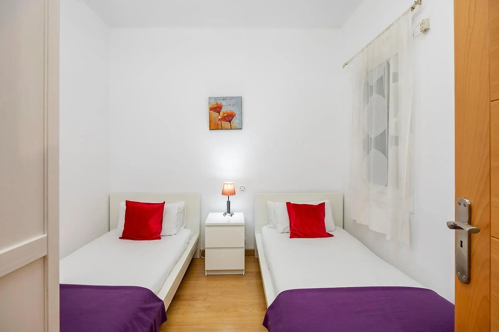 Cozy Terrace In Eixample Apartment Barcelona Spain