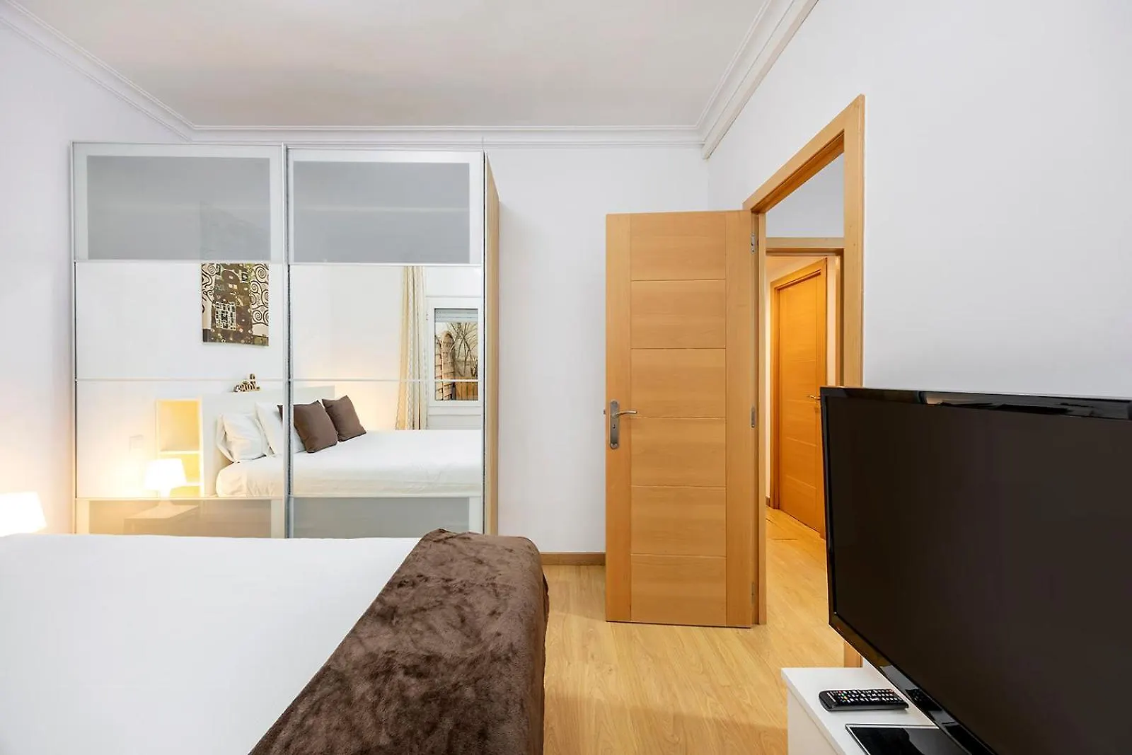 Cozy Terrace In Eixample Apartment Barcelona Spain