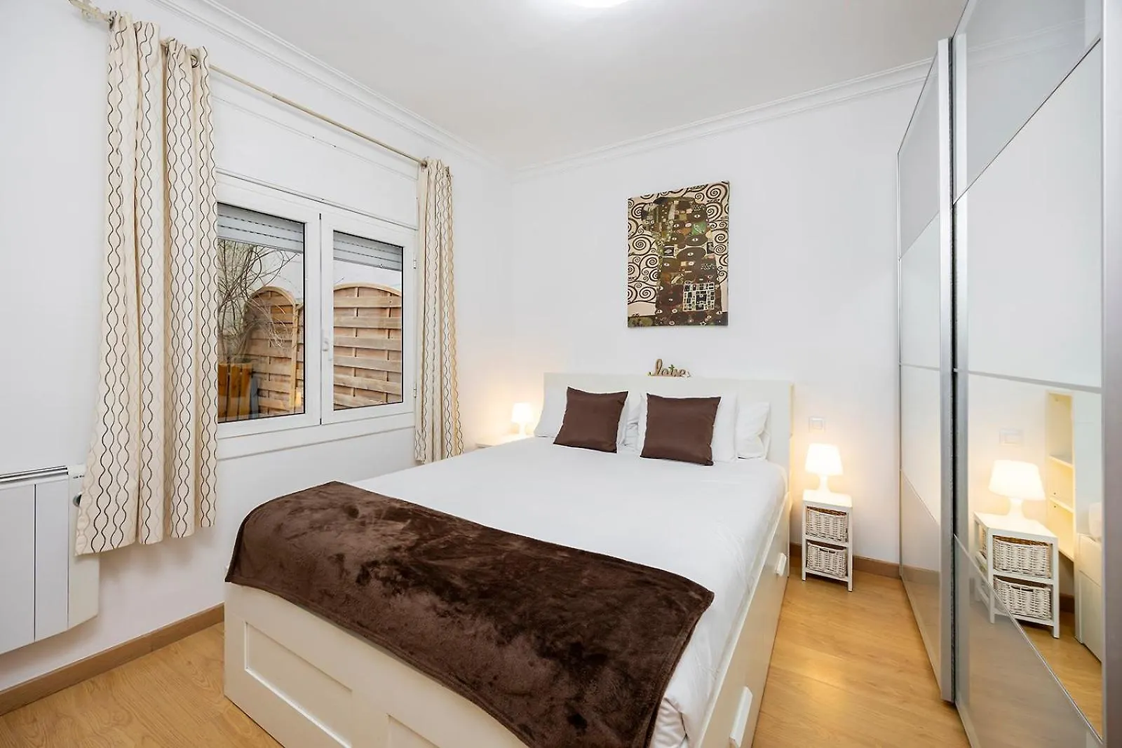 Cozy Terrace In Eixample Apartment Barcelona