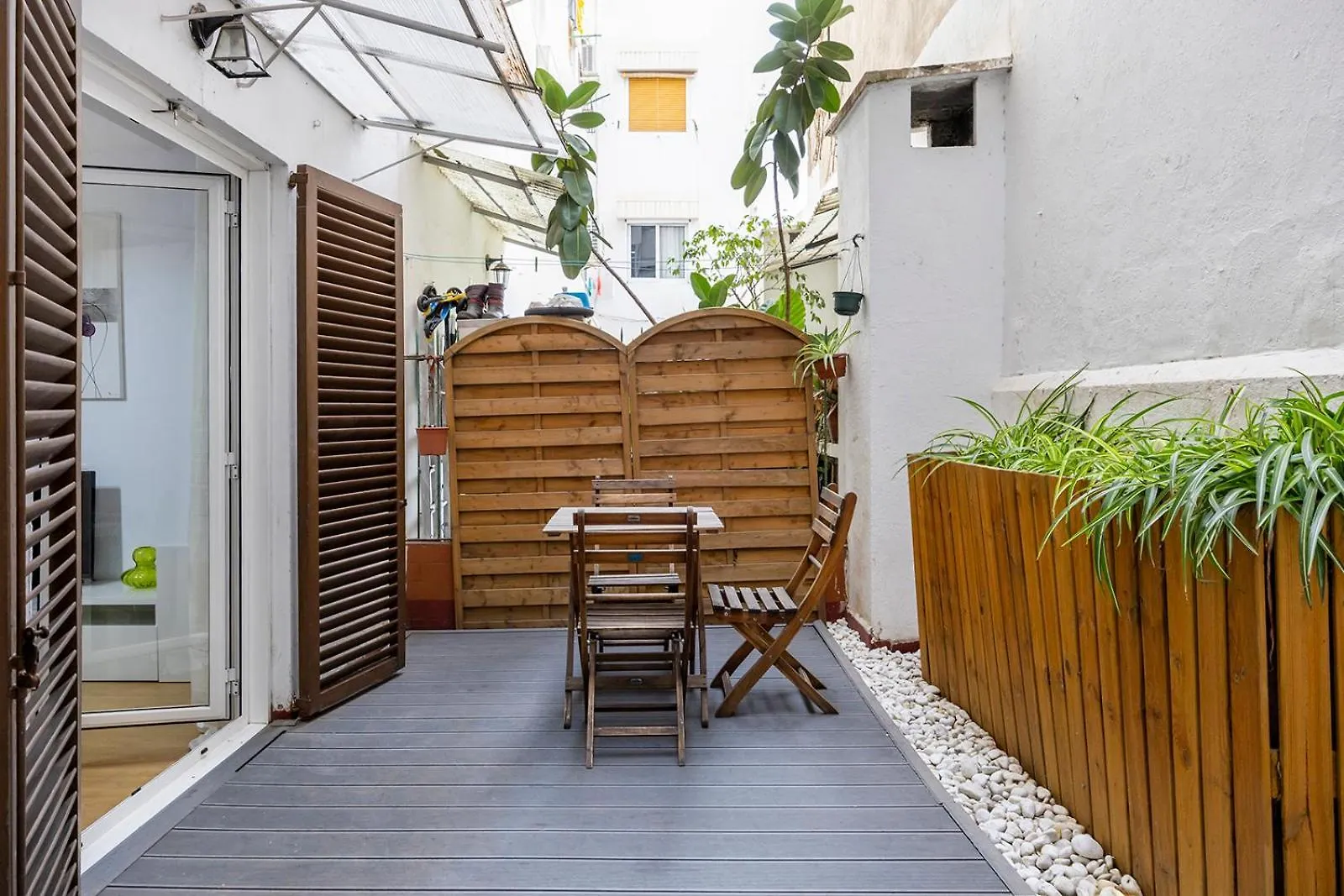 Cozy Terrace In Eixample Apartment Barcelona Spain
